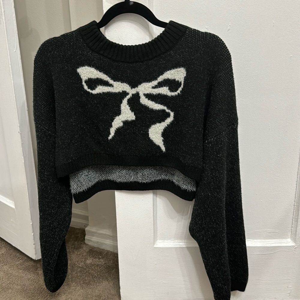 urban outfitters bow sweater
